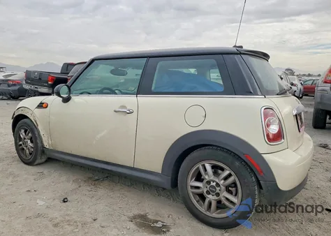 2012 Mini Cooper z USA, uszkodzony, nr VIN WMWSU3C58CT260684